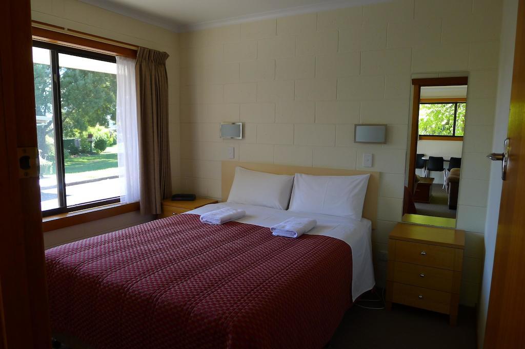 Willaway Motel Apartments Ulverstone Szoba fotó