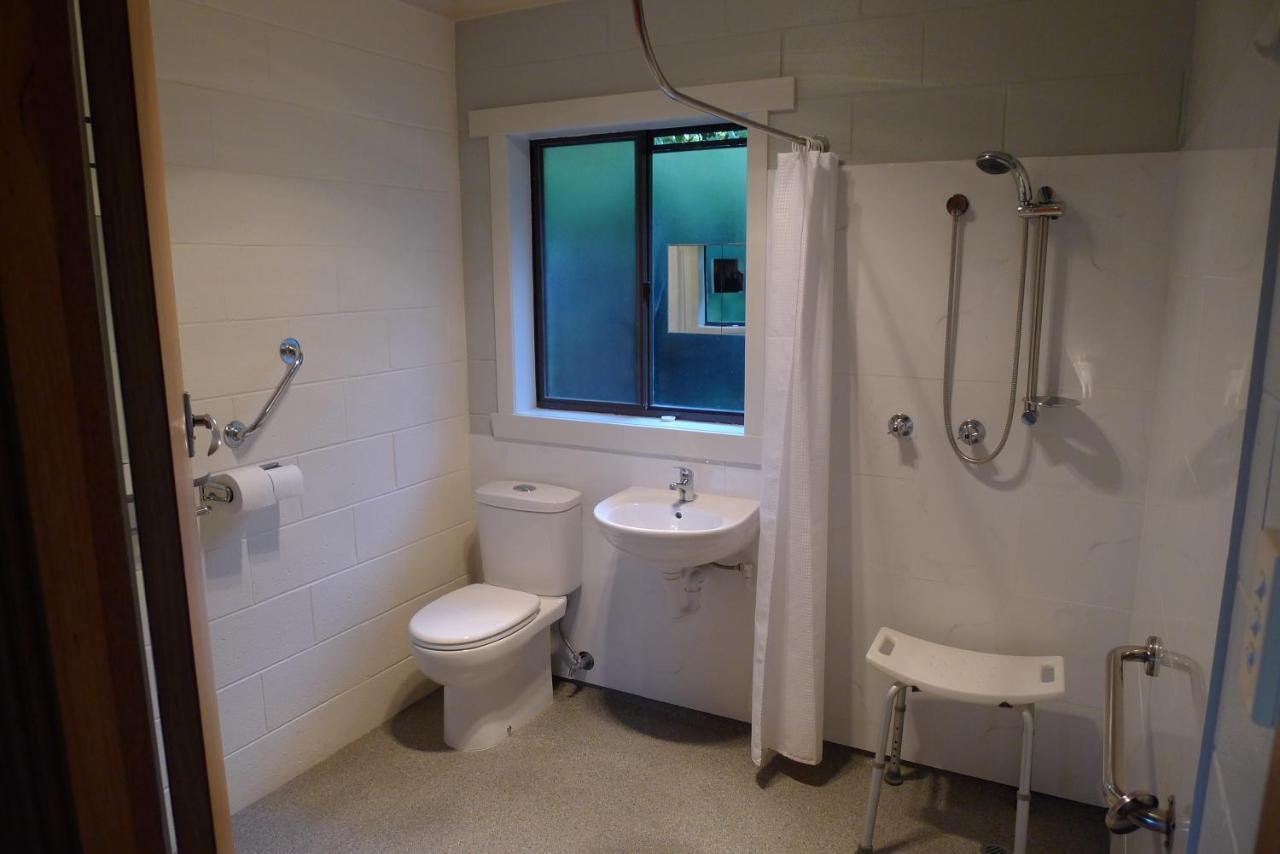 Willaway Motel Apartments Ulverstone Kültér fotó