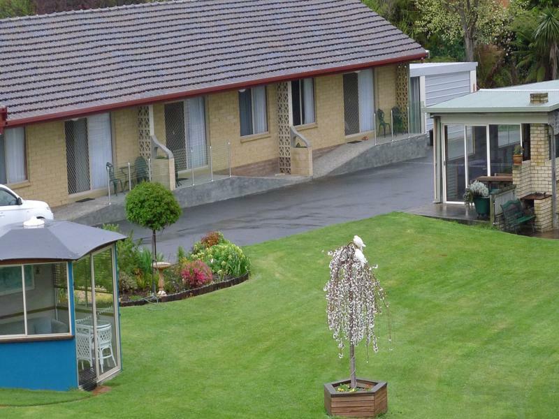 Willaway Motel Apartments Ulverstone Kültér fotó